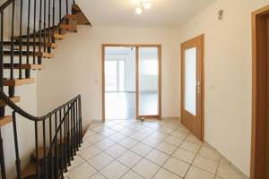 Oberhohndorf + Doppelhaushälfte + sofort beziehbar + 2 Terrassen + Garage + neu renoviert – Die vollständige Adresse der Immobilie erhältst du vom Anbieter., 8056 Oberhohndorf, Zwickau – Vorschaubild 14