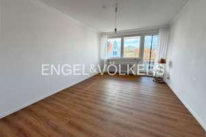 Attraktive, gepflegte Wohnung in der 3. Etage mit drei Balkonen und hochwertiger Küchenausstattung – Die vollständige Adresse der Immobilie erhältst du vom Anbieter., 28209 Barkhof, Bremen – Vorschaubild 6