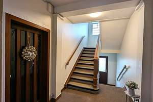 Eigentumswohnung im Hochparterre - 3 schöne Zimmer, Bad, Küche mit Balkon + Gemeinschafts-Garten