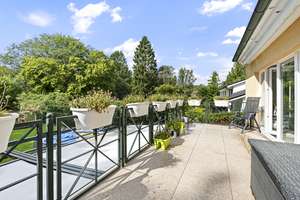 Property thumbnail 12