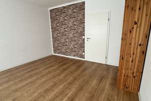 Gepflegte 4-Zimmer-Wohnung mit Balkon und idealer Infrastruktur  – Schalker Straße 114, 45881 Schalke, Gelsenkirchen – Vorschaubild 3
