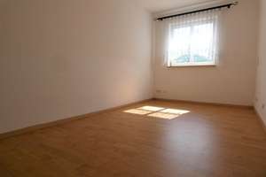 TOWNHOUSE WITH WELLNESS AREA! approx. 179m², 5-room, 4-bed, 2.25-bath, only 13 minutes Clay Kaserne – Die vollständige Adresse der Immobilie erhältst du vom Anbieter., 65191 Sonnenberg, Wiesbaden – Vorschaubild 8