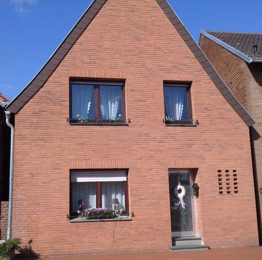 Immobilie in Ahaus - Ausbaufähiges Einfamilienhaus in Ahaus-Wessum, provisionsfrei direkt vom Eigentümer, zu verkaufen. - Bild 1