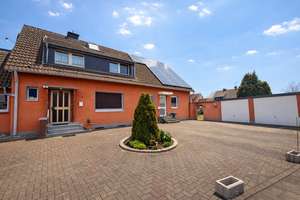 Großzügiges Einfamilienhaus mit Einliegerwohnung auf 967 m² – ideal für Familie & Generationen – Die vollständige Adresse der Immobilie erhältst du vom Anbieter., 47259 Mündelheim, Duisburg – Vorschaubild 1