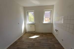 Ade Hotel Mama... 2. OG rechts – Fritz-Reuter-Straße 4, 6217 Merseburg – Vorschaubild 4