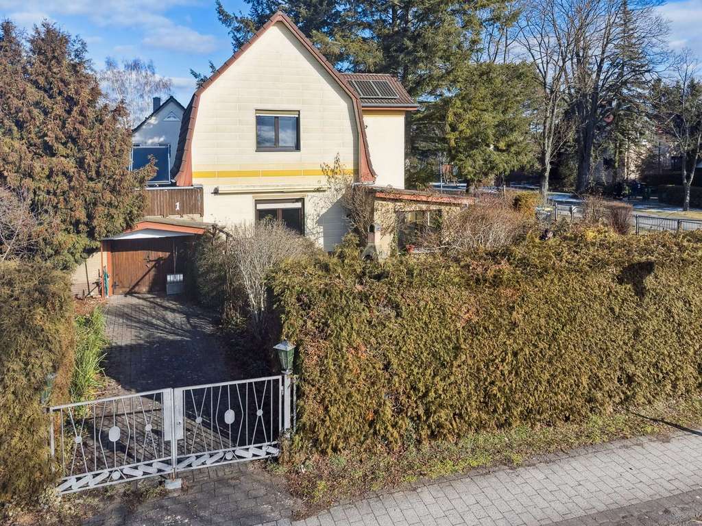 Immobilie in Brieselang - KENSINGTON - Exklusiv - Attraktives Altbau-Einfamilienhaus zentral in Brieselang - Bild 3