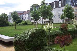 sonnige zwei Zimmer mit Balkon