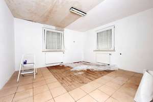 Mehrfamilienhaus mit 3 Wohneinheiten – Leerstehend & über 6 % Renditepotenzial – Die vollständige Adresse der Immobilie erhältst du vom Anbieter., 91575 Windsbach – Vorschaubild 5