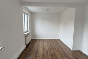 Großzügige Maisonette-Wohnung mit zwei Balkonen in Bremen-Findorff – Die vollständige Adresse der Immobilie erhältst du vom Anbieter., 28215 Findorff-Bürgerweide, Bremen – Vorschaubild 3