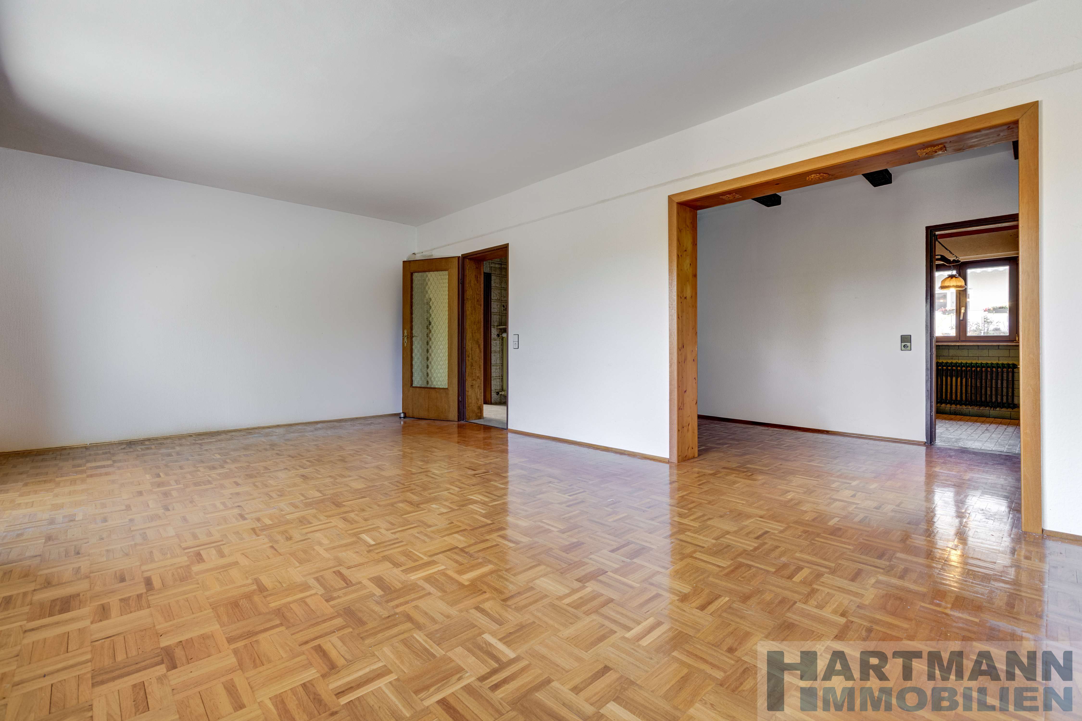 Charmantes freistehendes Einfamilienhaus – Wohnen im Grünen und dennoch stadtnah, Frankfurt am Main – Bild 4