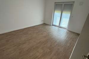 Gartenparadies inklusive: Komfortable 4-Zimmer Wohnung mit toller Einbauküche  und zwei Carport – Die vollständige Adresse der Immobilie erhältst du vom Anbieter., 38442 Ehmen, Wolfsburg – Vorschaubild 33