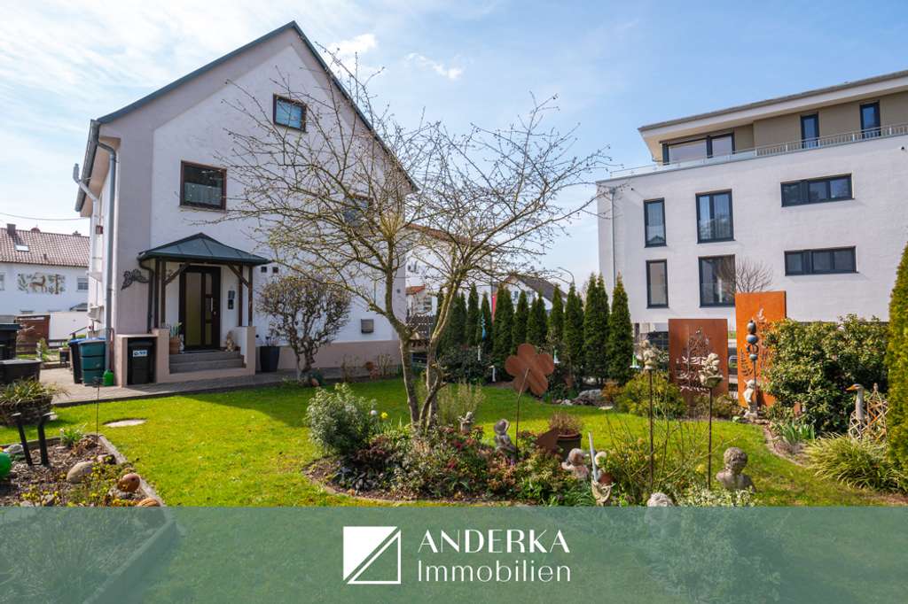 Immobilie in Pfaffenhofen an der Roth - Liebevoll gepflegtes Einfamilienhaus - mit Garten und viel Platz zum Wohlfühlen! - Bild 0