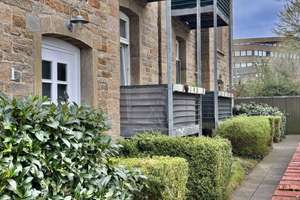 Schöne Maisonettewohnung in saniertem Altbau,DG,  3 Zimmer, offene Küche, Balkon, 85m²