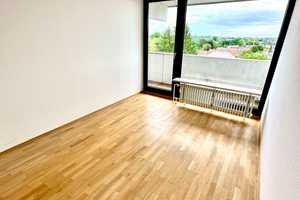 3-Zimmer-Wohnung über den Dächern von Hochzoll in Toplage, lichtdurchflutet, großer Balkon – Augsburg – Vorschaubild 4