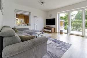 RESERVIERT! Gepflegtes Haus mit Einliegerwohnung, Sauna, Carport..!! – Stade (Kreis) – Vorschaubild 8