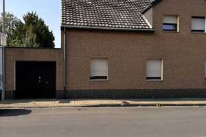 !!RESERVIERT!! Günstiges, gepflegtes 4-Zimmer-Reihenhaus in Düren – Alexanderstraße 4, 52353 Düren (Kreis) – Vorschaubild 1