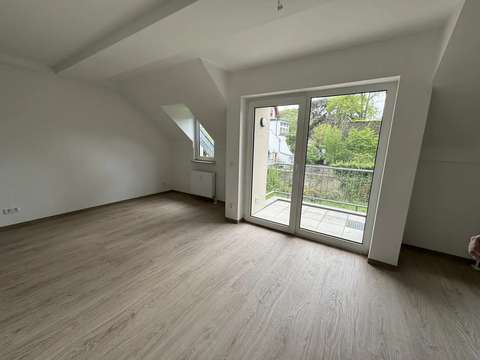 Store Rollstuhlgeeignete Wohnung mit Balkon in Erstbezug!