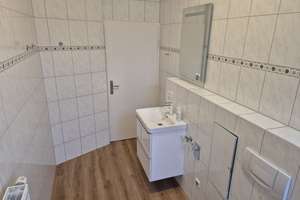 Stilvolle 4 ZKB- Wohnung mit Sonnenterrasse und Balkon MA-Rheinau – Dänischer Tisch 6, 68219 Rheinau, Mannheim – Vorschaubild 11