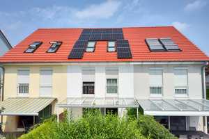 Erstbezug nach Sanierung: Schönes 5-Zimmer-Mittelhaus mit EBK in Frankfurt am Main Nieder-Erlenbach – Hohe Brück 11b, 60437 Frankfurt am Main – Vorschaubild 2