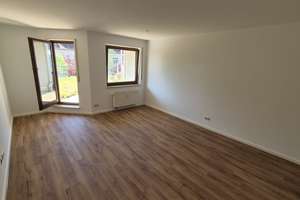 Sonnige, renovierte 1-Zi-Wohnung mit großer Südterrasse, EBK Inklusive, Nähe Röthelheimpark – Artilleriestraße 54, 91052 Röthelheimpark, Erlangen – Vorschaubild 4