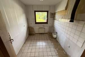Gepflegtes Einfamilienhaus in ruhiger, sonniger Wohnlage mit Ausbaupotenzial in Hechingen! – Die vollständige Adresse der Immobilie erhältst du vom Anbieter., 72379 Hechingen – Vorschaubild 7