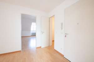 Licht,Raum und Charme unterm Dach! – Die vollständige Adresse der Immobilie erhältst du vom Anbieter., 81476 Forstenried, München – Vorschaubild 16