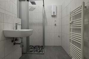 Kernsanierte 1,5-Zimmer Wohnung im EG mit Balkon in Duisburg-Untermeiderich – Neustraße 11, 47137 Untermeiderich, Duisburg – Vorschaubild 3