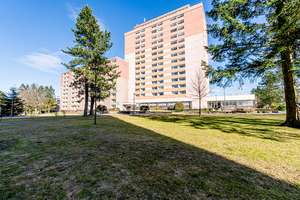 Top ausgestattete 3 Zimmerwohnung mit märchenhafter Umgebung sucht seine neuen Eigentümer!