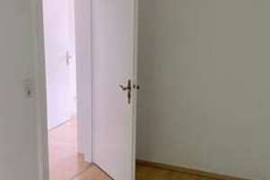 Eilenriedenahe 3-Zimmerwohnung mit guter S-Bahnanbindg. – Schwindstraße 7, 30177 List, Hannover – Vorschaubild 9