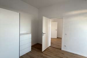 Attraktive  HELLE UND RUHIGE 2 Zimmerwohnung moderner Ausstattung SANIERT – Gumbertstraße 83, 40229 Eller, Düsseldorf – Vorschaubild 4