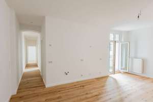 Liebevoll renovierte 3-Zimmer-Altbauwohnung mit Balkon in Berlin-Wilmersdorf – Berliner Straße 19, 10715 Wilmersdorf, Berlin – Vorschaubild 1