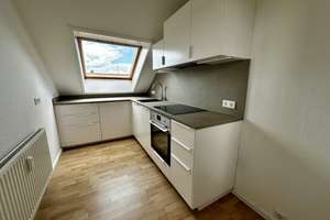 Schwachhausen umfangreich modernisierte 2,5 Zi. DG-Whg. m. Dachterrasse und Kamin, EBK und Bad neu – Die vollständige Adresse der Immobilie erhältst du vom Anbieter., 28213 Neu-Schwachhausen, Bremen – Vorschaubild 5
