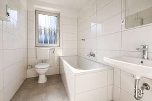 Renovierte 2-Zimmer-Dachgeschosswohnung mit Balkon und Stellplatz – Die vollständige Adresse der Immobilie erhältst du vom Anbieter., 46045 Altstadt-Süd, Oberhausen – Vorschaubild 4