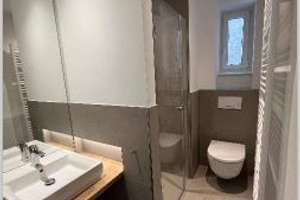 Urbane Oase in Stuttgart-Süd: Moderne 2-Zimmer-Wohnung mit Balkon – Die vollständige Adresse der Immobilie erhältst du vom Anbieter., 70178 Karlshöhe, Stuttgart – Vorschaubild 2