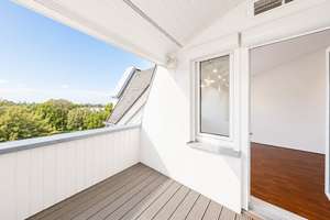 Großzügige Dachgeschosswohnung mit Loggia und Aufzug – 60435 Eckenheim, Frankfurt am Main – Vorschaubild 2