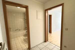 1,5 Zi. Erdgeschosswohnung mit Süd-Ostterrasse und Tiefgaragenstellplatz – Traunstein (Kreis) – Vorschaubild 5