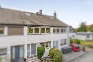 Charmantes Reihenhaus mit sonnigem Garten und einer Garage in Ratingen-Mitte – Die vollständige Adresse der Immobilie erhältst du vom Anbieter., 40878 Zentrum, Ratingen – Vorschaubild 1