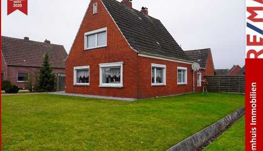 Bild von Solide Bausubstanz, großes Grundstück und neuwertiges Bad – Einfamilienhaus in Weener!