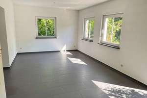 Gepflegtes Doppelhaus mit lichtdurchflutetem Wohnbereich und modernisiertem Wohnkomfort! – 9599 Freiberg – Vorschaubild 16