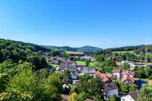 Zweifamilienhaus mit Panoramablick +  Grundstück mit Baufenster – Die vollständige Adresse der Immobilie erhältst du vom Anbieter., 69509 Mörlenbach – Vorschaubild 3