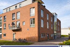 Wasserblick: 1,5-Zimmer-DG mit Aufzug und Westterrasse in Köpenick