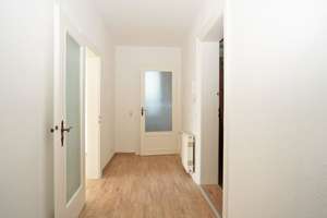 Seidnitz, unterm Dach: Dusche + Laminat – Winterbergstraße 94, 1237 Seidnitz/Dobritz, Dresden – Vorschaubild 12