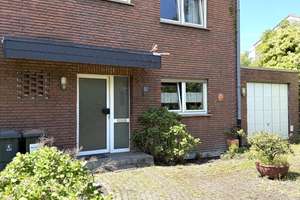In bester Lage...
Großzügige Doppelhaushälfte mit Garage in Moers-Schwafheim – Die vollständige Adresse der Immobilie erhältst du vom Anbieter., 47447 Schwafheim, Moers – Vorschaubild 2