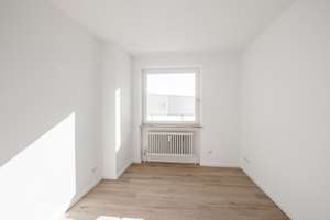 Exklusives Penthouse mit umlaufender Dachterrasse und TG-Stellplatzoption im grünen Hamburg-Farmsen – Die vollständige Adresse der Immobilie erhältst du vom Anbieter., 22159 Farmsen-Berne, Hamburg – Vorschaubild 32