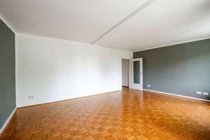 4 Zimmer mit großem Südbalkon und Blick ins Grüne, Bogenhausen – Die vollständige Adresse der Immobilie erhältst du vom Anbieter., 81927 Englschalking, München – Vorschaubild 6