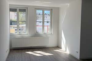 Aus Alt wird Neu: Modernes Wohnen im historischen Verwaltungsgebäude 2,5 Zimmerwohnung Wohnung 3 – Krefelder Straße 83, 47226 Hochemmerich, Duisburg – Vorschaubild 2