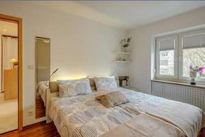 Möbliert: Ruhige, helle 3-Zimmer Wohnung mit Balkon und Stellplatz – Die vollständige Adresse der Immobilie erhältst du vom Anbieter., 80997 Allach, München – Vorschaubild 3