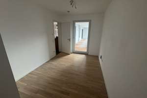 4-Zimmerwohnung mit Süd/Südwest Ausrichtung im 3.OG in Regensburg inkl. Einbauküche! – Johanna-Dachs-Str. 8, 93055 Ostenviertel, Regensburg – Vorschaubild 16