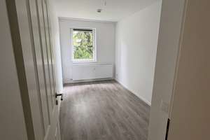 Helle 3-Zimmer-Wohnung mit Süd-West-Balkon – Eismeerweg 4b, 22145 Rahlstedt, Hamburg – Vorschaubild 12