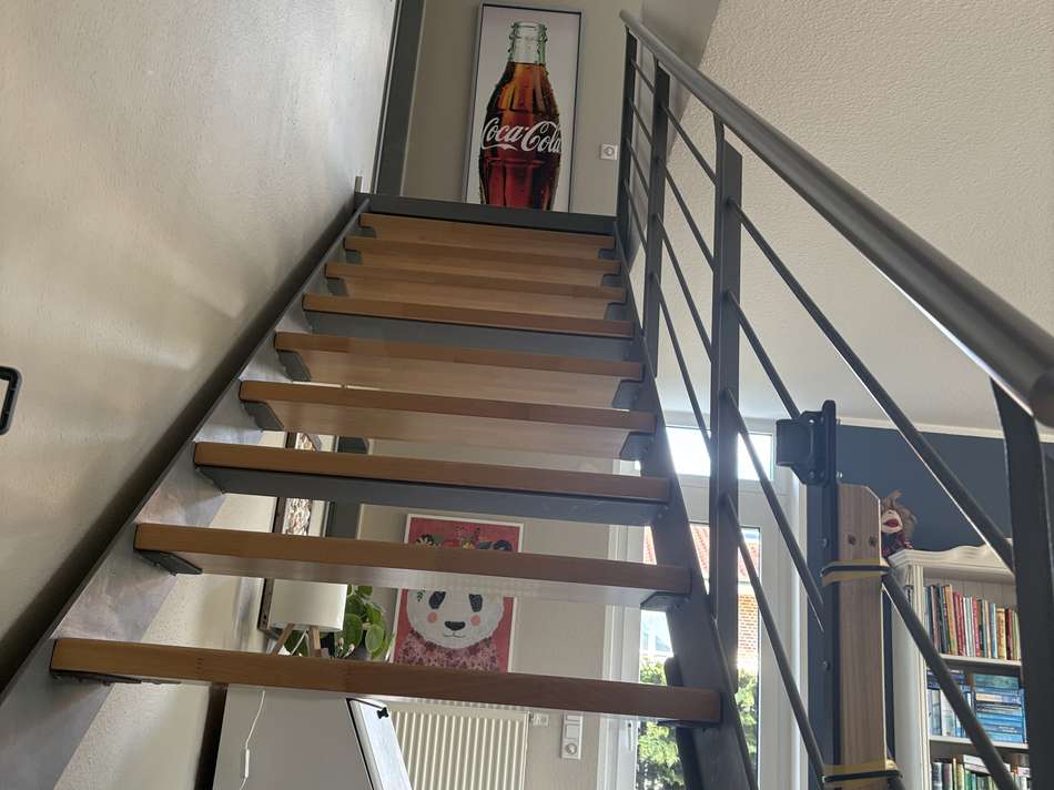 offene Treppe ins OG